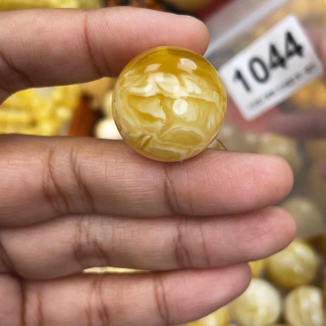 蜜蜡未镶嵌珠宝奇石24.1