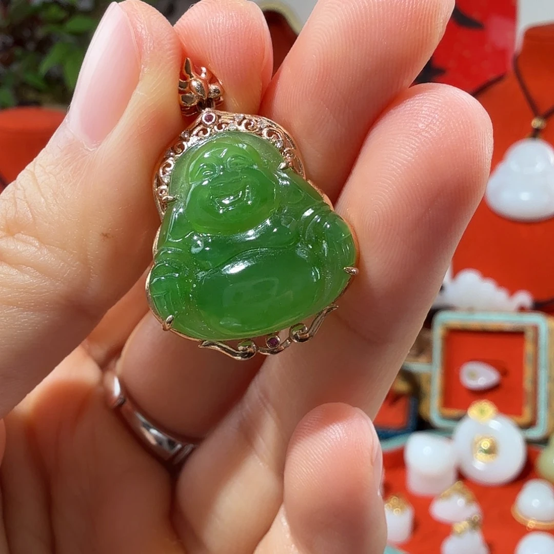 和田玉18K金镶嵌颈饰