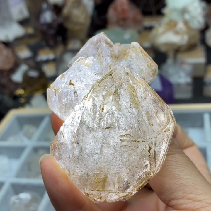 珠宝半成品未镶嵌水晶黄泥骸骨