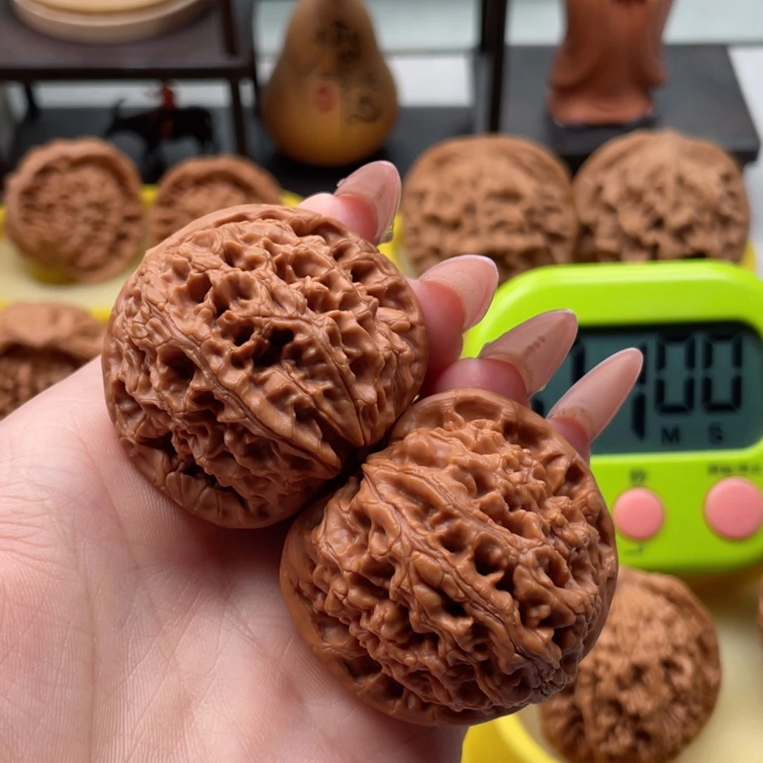 文玩核桃吊坠42水龙