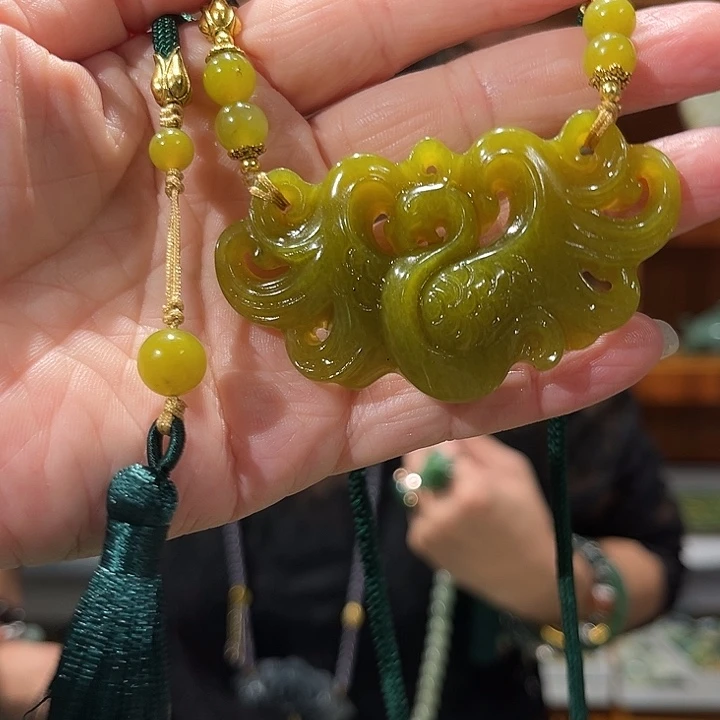 未镶嵌岫玉毛衣链