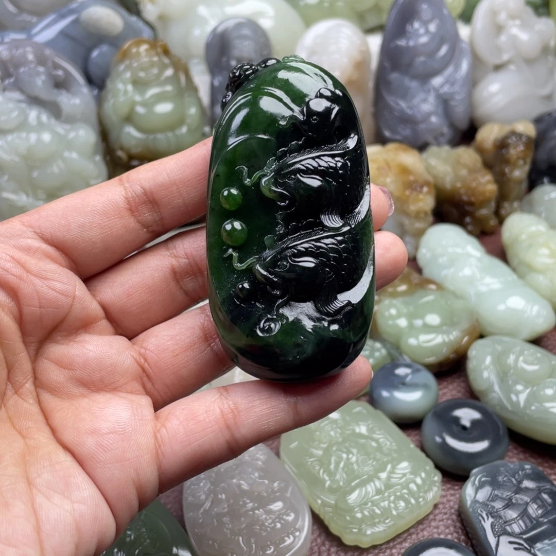 和田玉颈饰未镶嵌