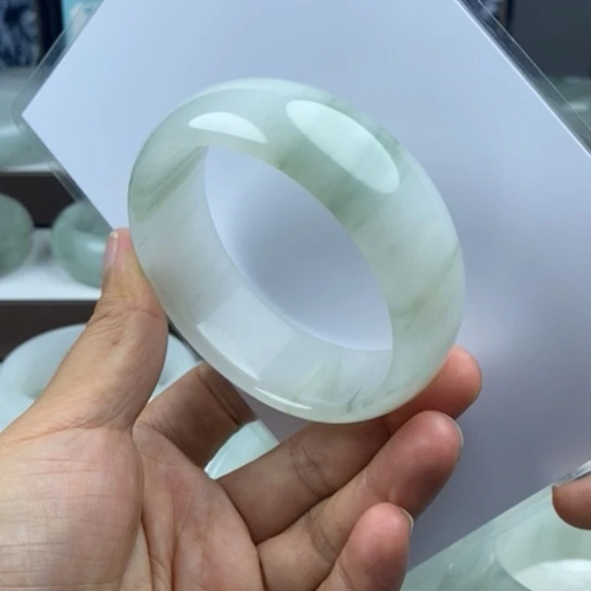 石英质玉（金丝玉）未镶嵌手镯