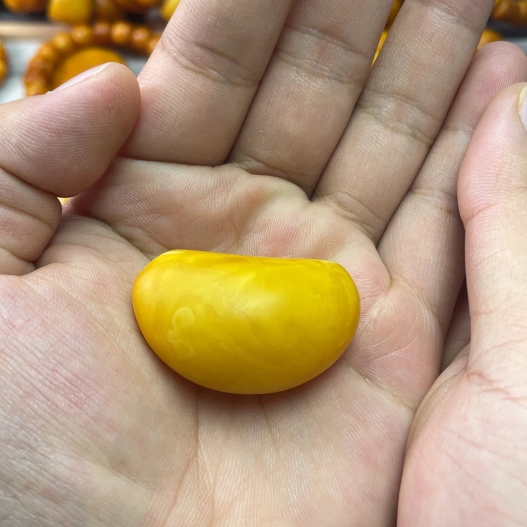 琥珀未镶嵌吊坠(不含链)