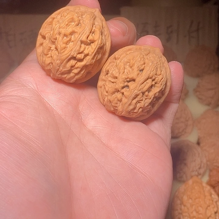 文玩核桃手把件凤凰台