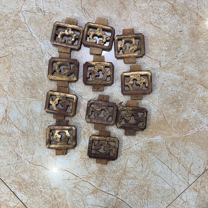 熊***n香榧木精美雕刻挂件花板