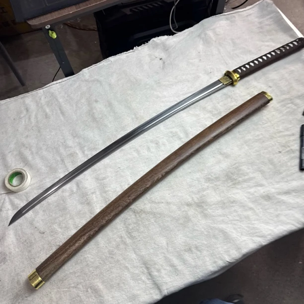 1836 龙泉昊天 鸡翅木高锰钢 带槽 未开刃