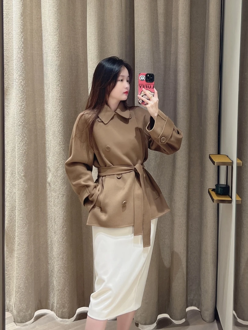 未使用 MaxMara 现货 气质百搭双排扣羊毛外套DY0111