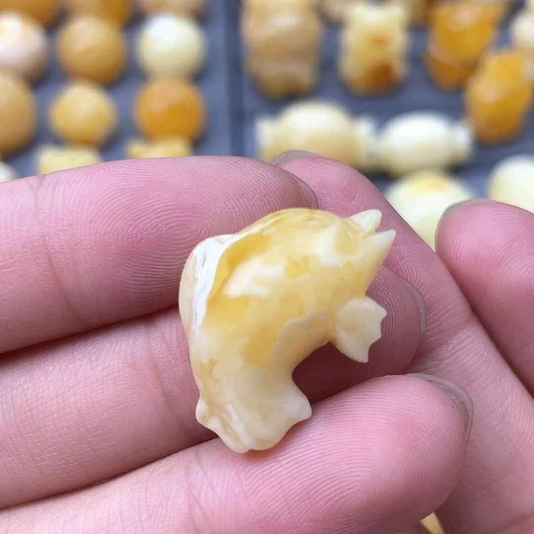 未镶嵌琥珀裸石蜜蜡