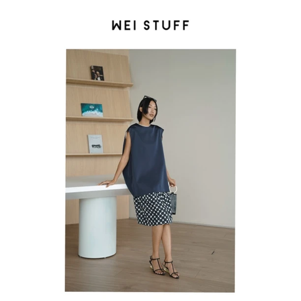 WEI STUFF  “优雅意象” 松弛感宽松圆领钉珠无袖背心上 9593