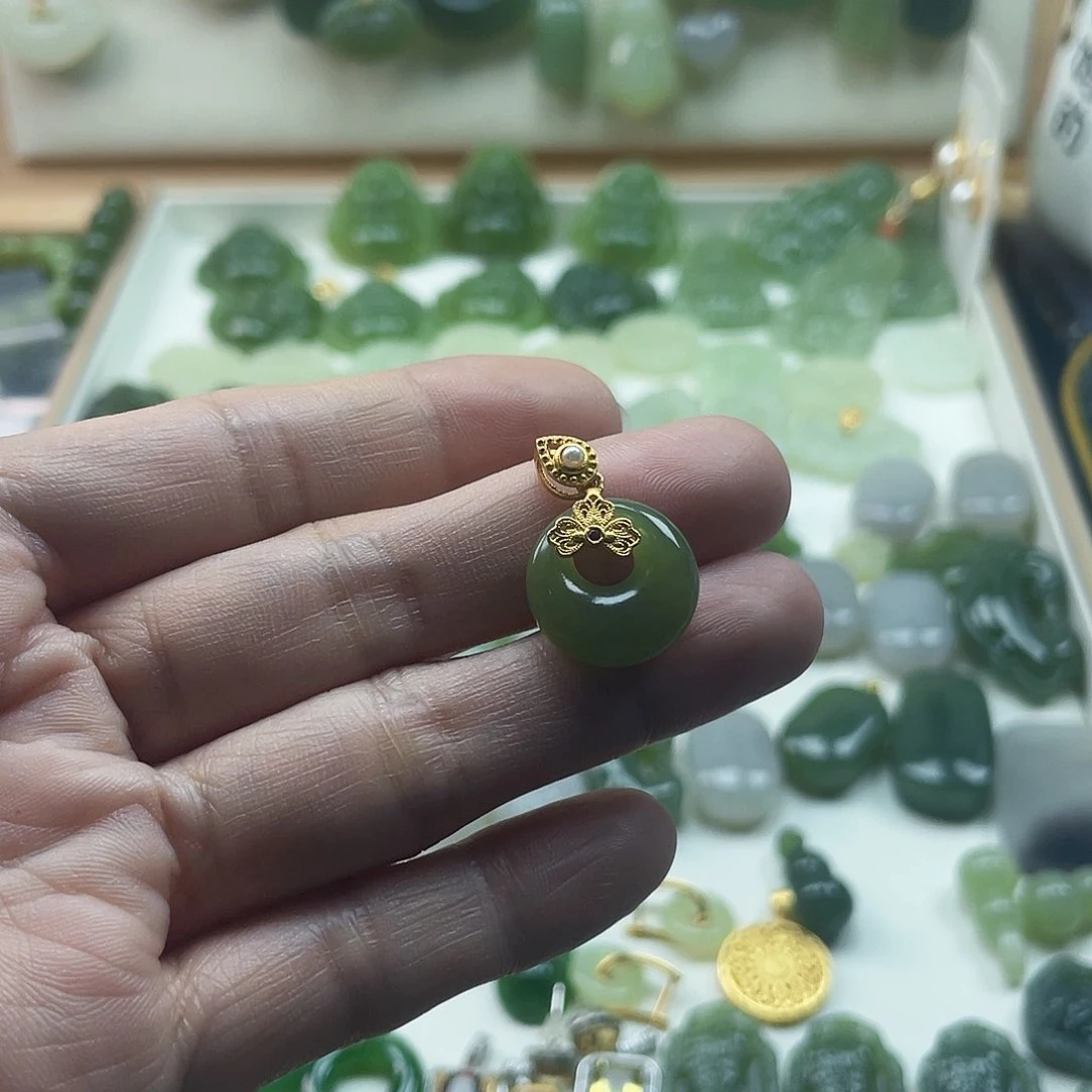 和田玉吊坠(不含链)未镶嵌