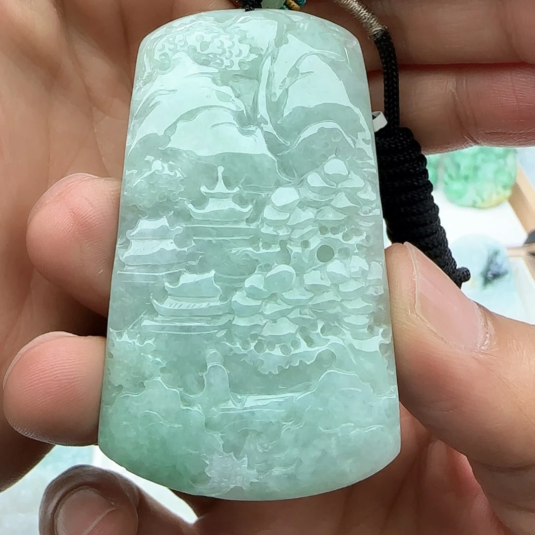 翡翠颈饰未镶嵌翡翠