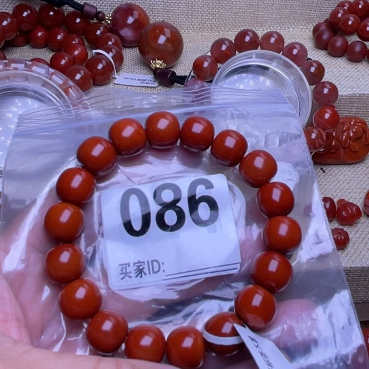 告****南红玛瑙未镶嵌颈饰
