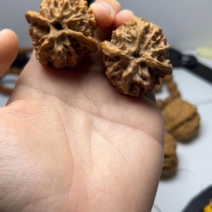 文玩核桃把件38尺苹果园