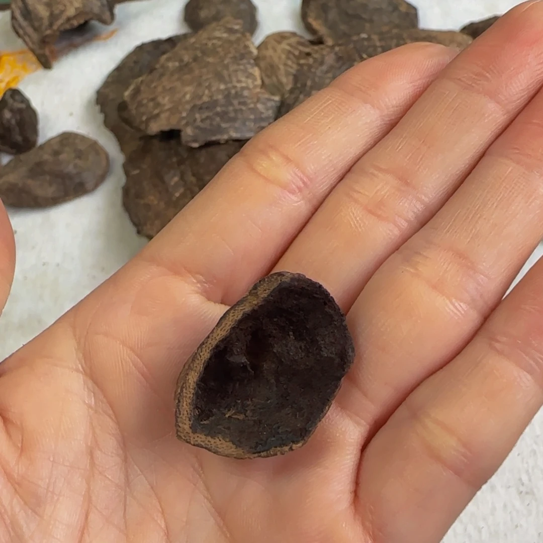 大***王沉香碎屑沉香香港小包头沉水