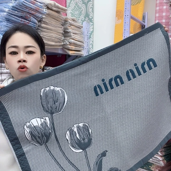 棉灰色郁金香纯棉