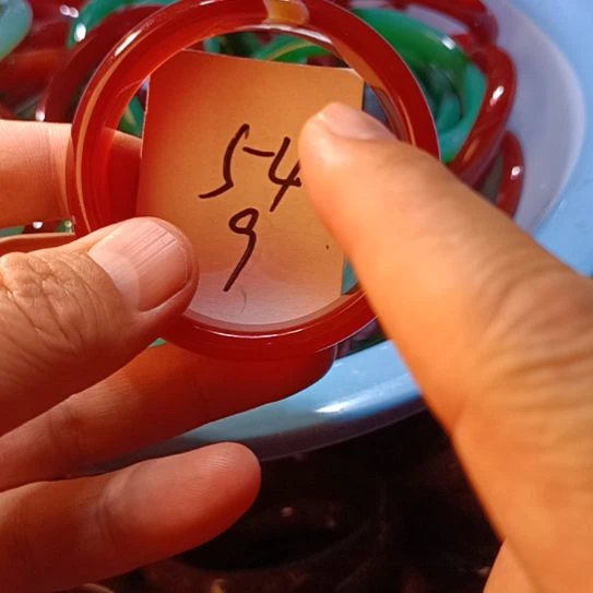 玛瑙/玉髓手镯未镶嵌