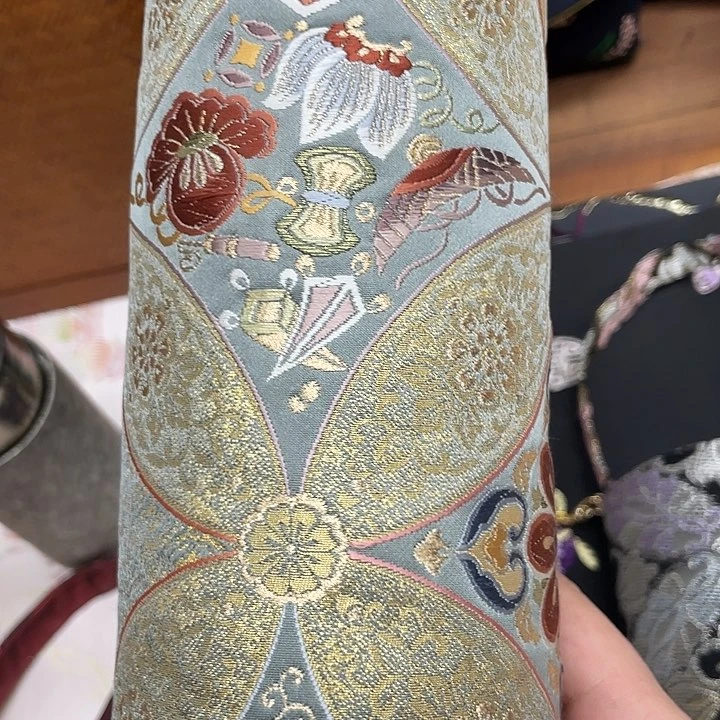 盖碗C****?杯子里还有好多