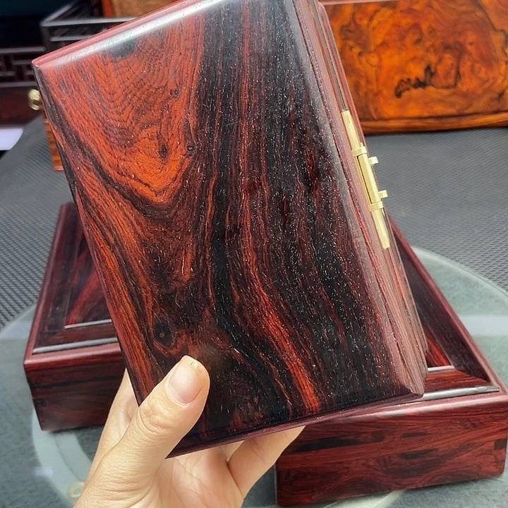 最***仔木微凹盒子一个一个