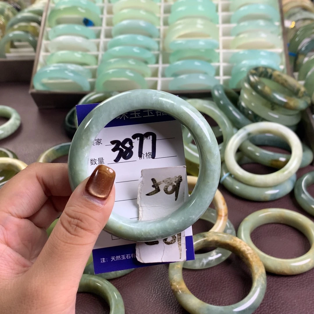 未镶嵌蛇纹石玉手镯3877