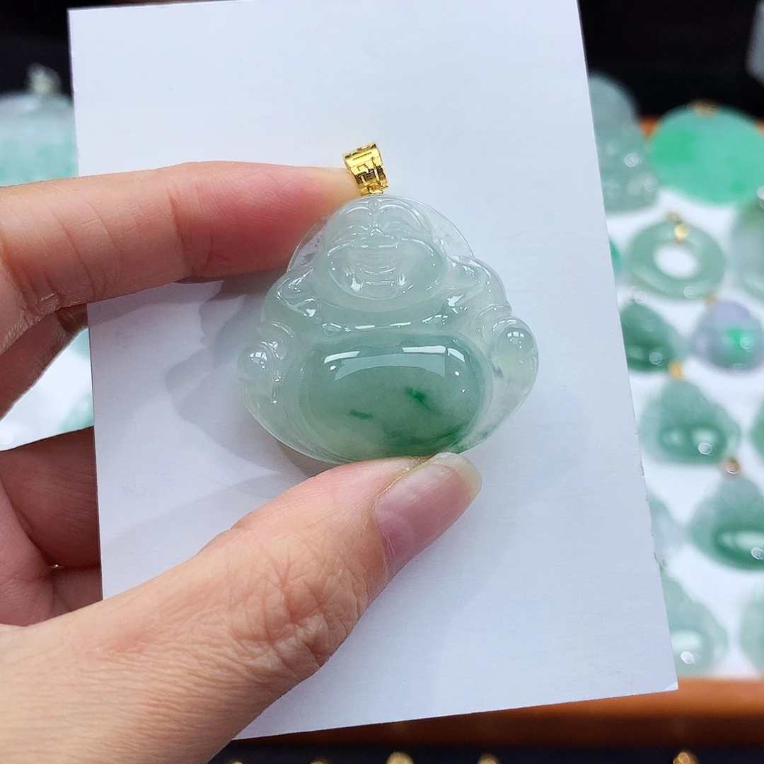 翡翠18K金镶嵌颈饰翡翠吊坠