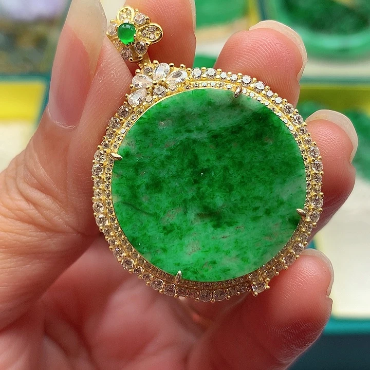 翡翠银S925镶嵌颈饰翡翠