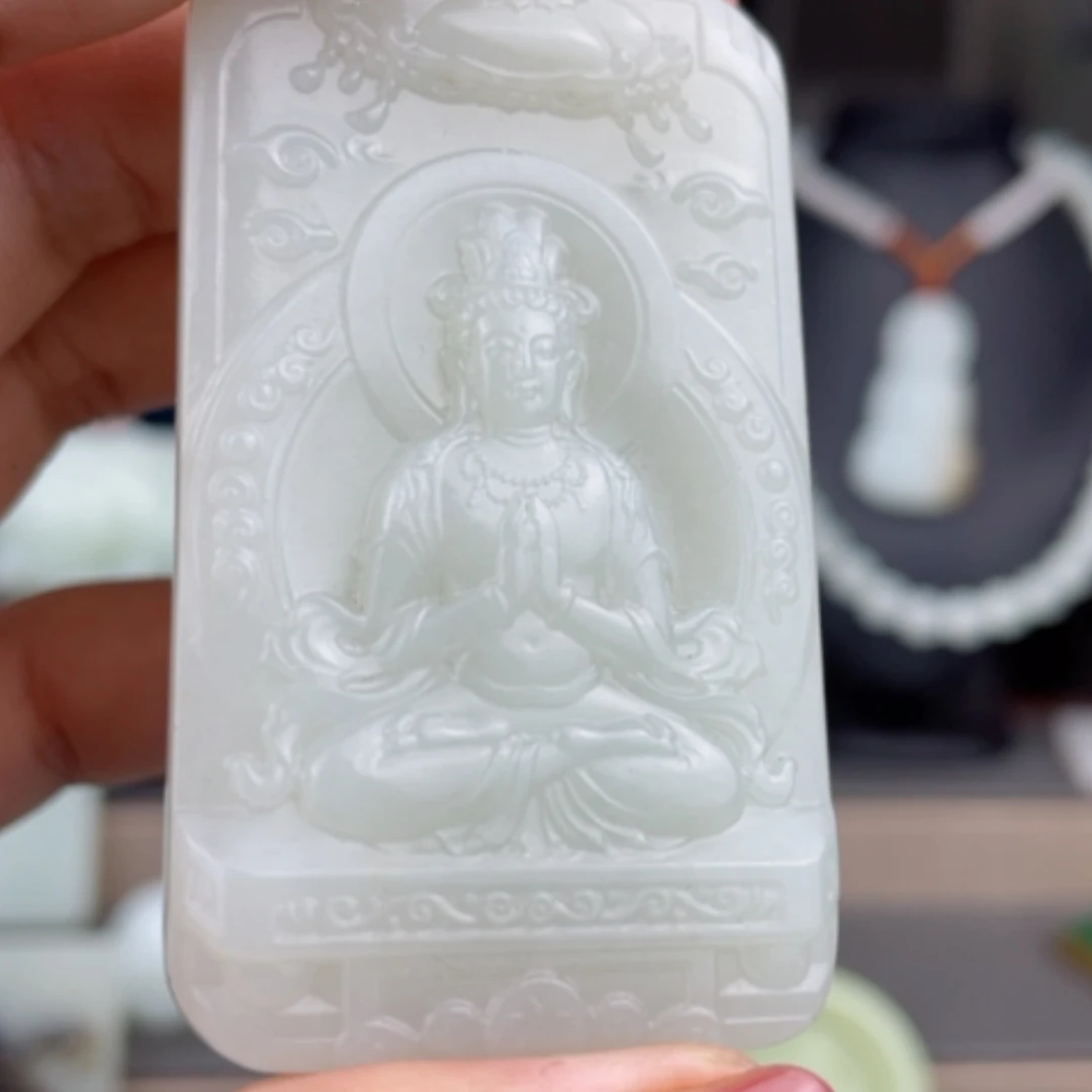【闪购商品】颈饰未镶嵌和田玉
