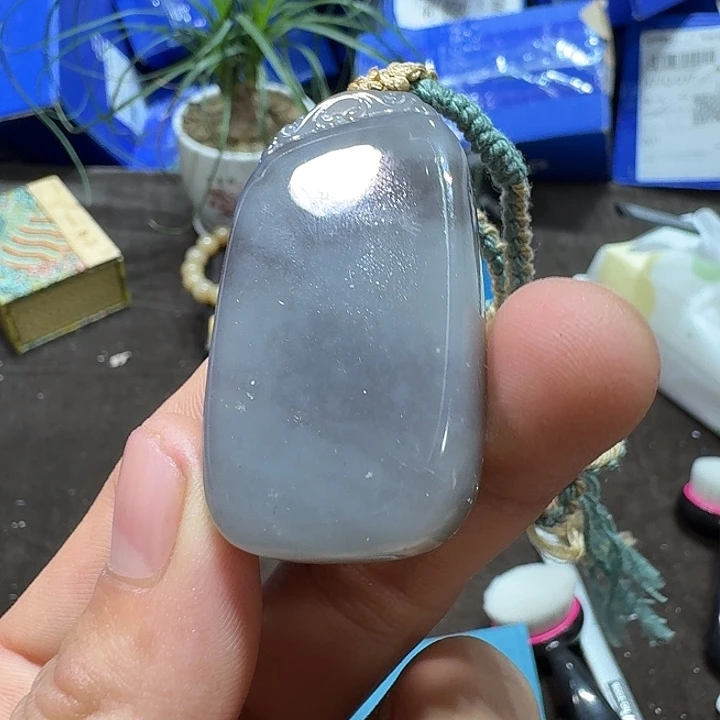 未镶嵌和田玉（糖玉）挂件