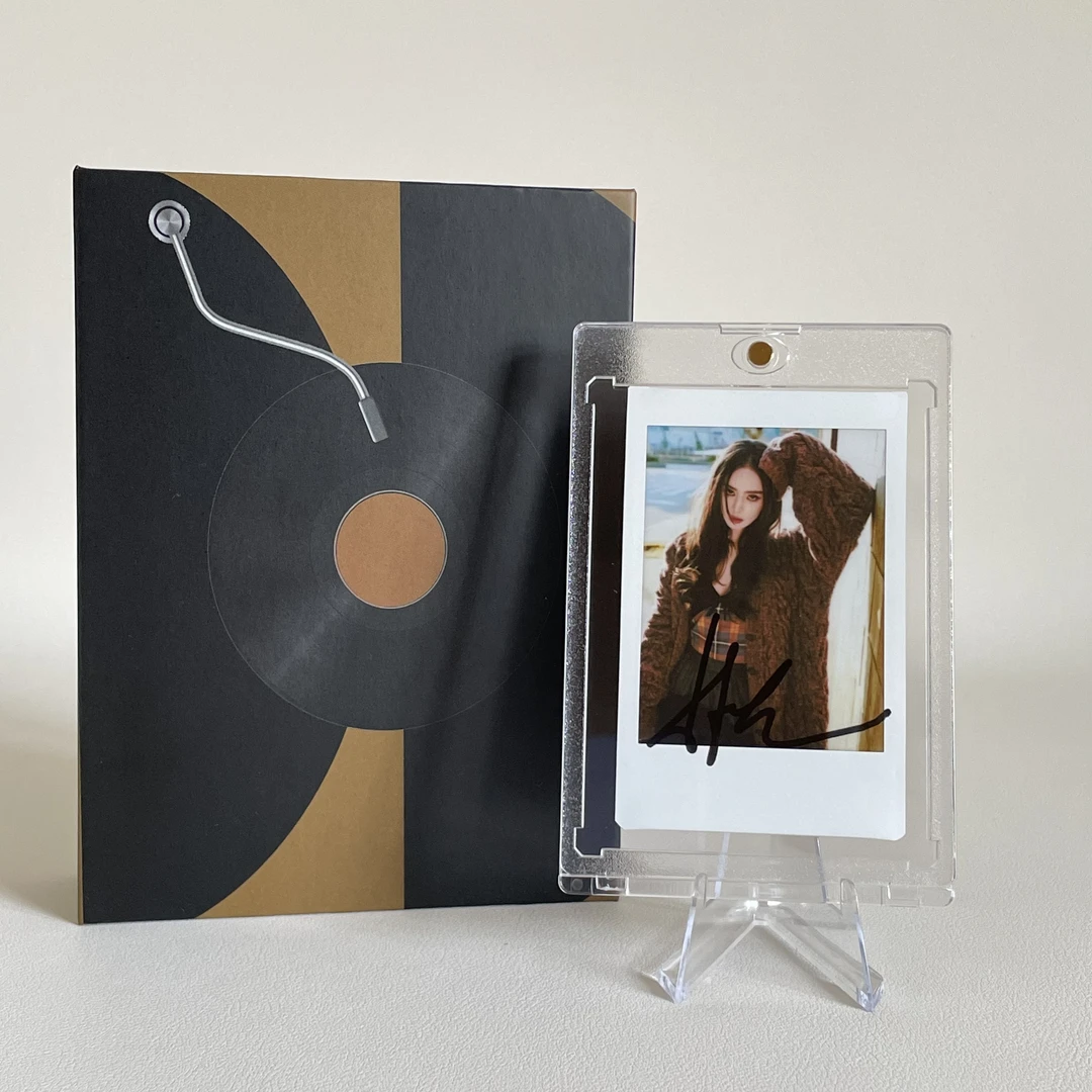 A4215【古力娜扎】白边 正品签名3寸拍立得照片