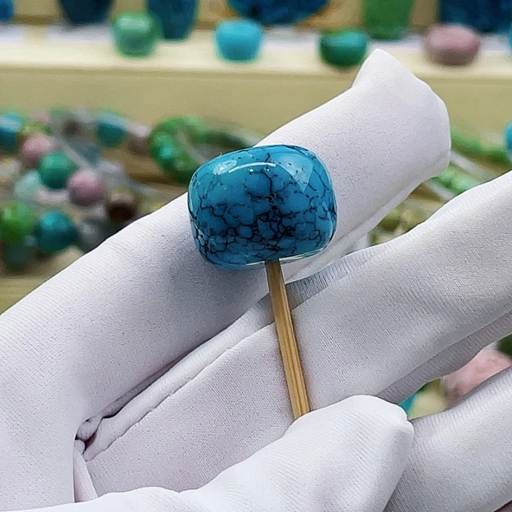 绿松石未镶嵌挂件