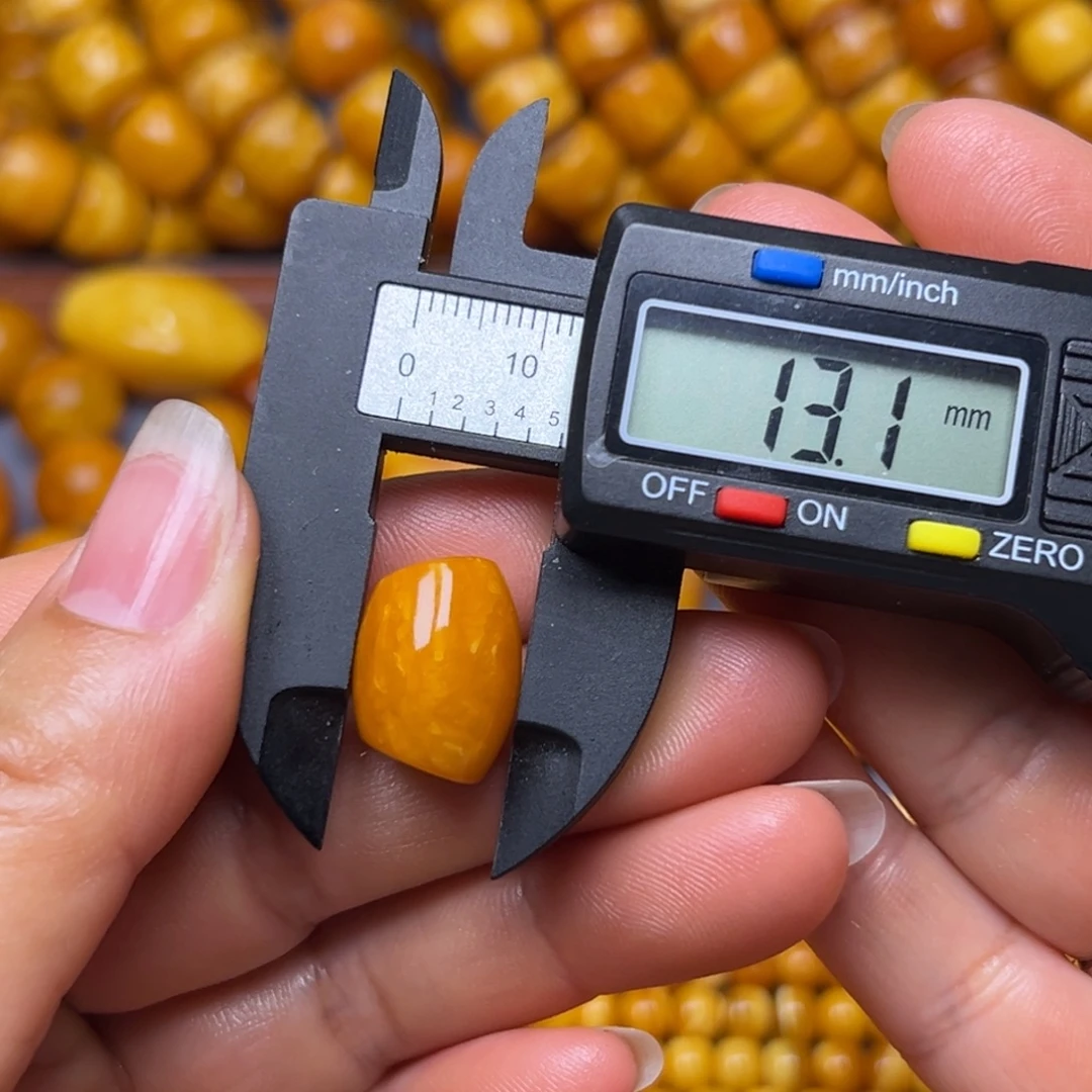 琥珀未镶嵌吊坠(不含链)