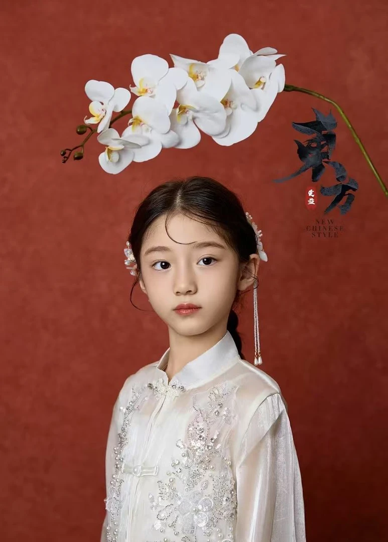 561-600春冬女童套装领标不准 偶有瑕疵 介意勿拍！领标问题不售后