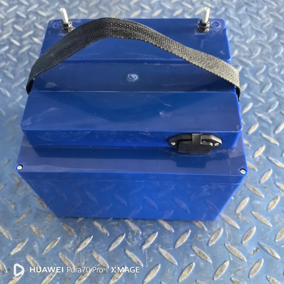 12V100Ah1度电电源，可以启动汽车，渔船推进器