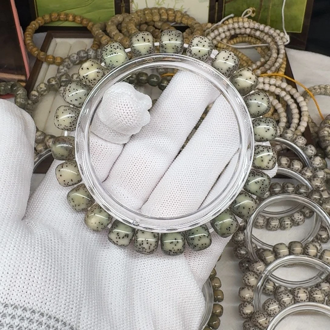 星月菩提吊坠石玉料侧留白小针尖星30