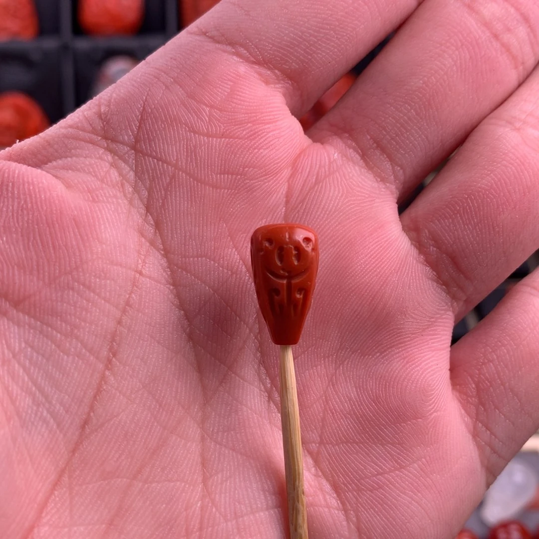 南红玛瑙搏古纹三通9+未镶嵌