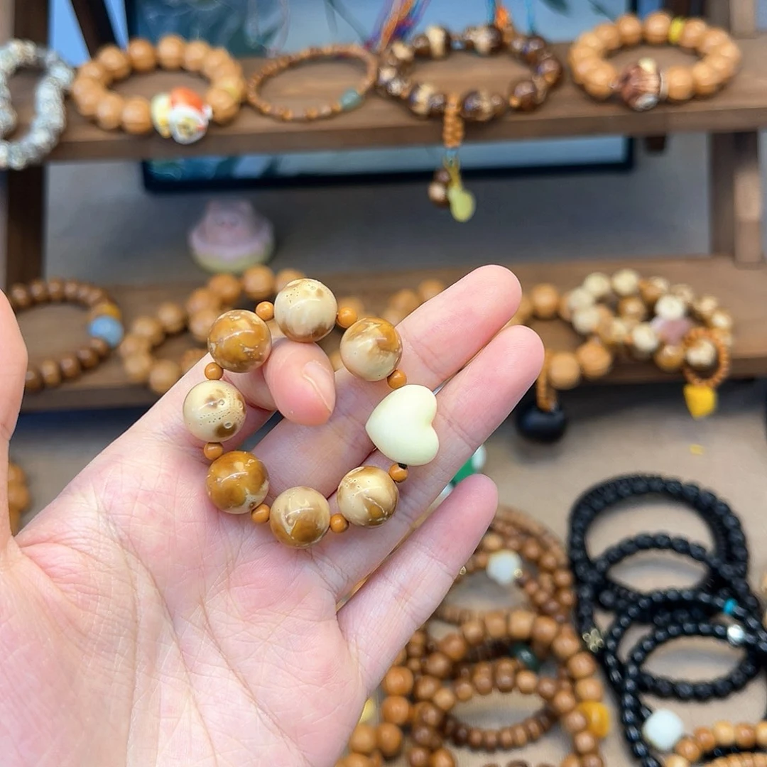 紫金鼠手串S****～手捻爱心