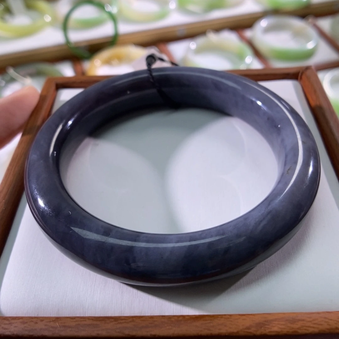 【闪购商品】未镶嵌手镯和田玉
