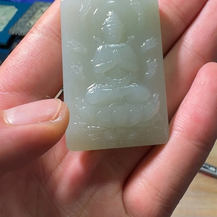 未镶嵌和田玉（糖玉）挂件