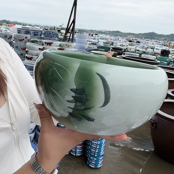 瓷片直径23，高13。。。。