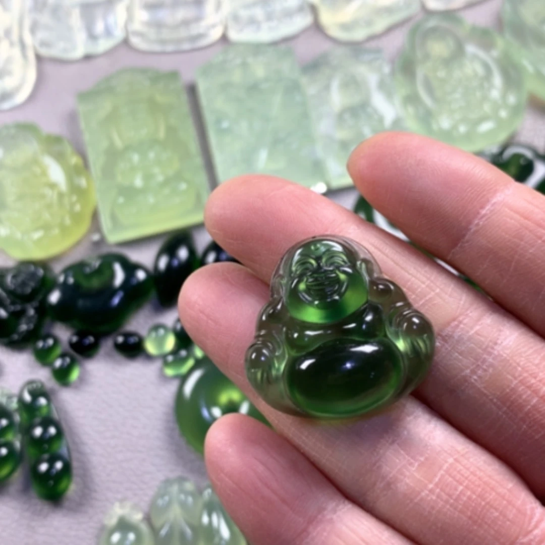 【闪购商品】蛇纹石玉吊坠未镶嵌小*子