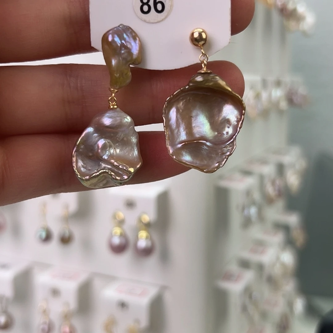 非金属巴洛克花瓣耳饰