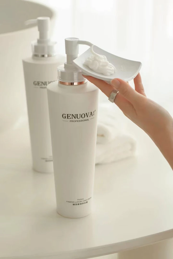 曲诺臻宠洗护留香改善毛躁蓬松清爽去屑洗发水养发霜