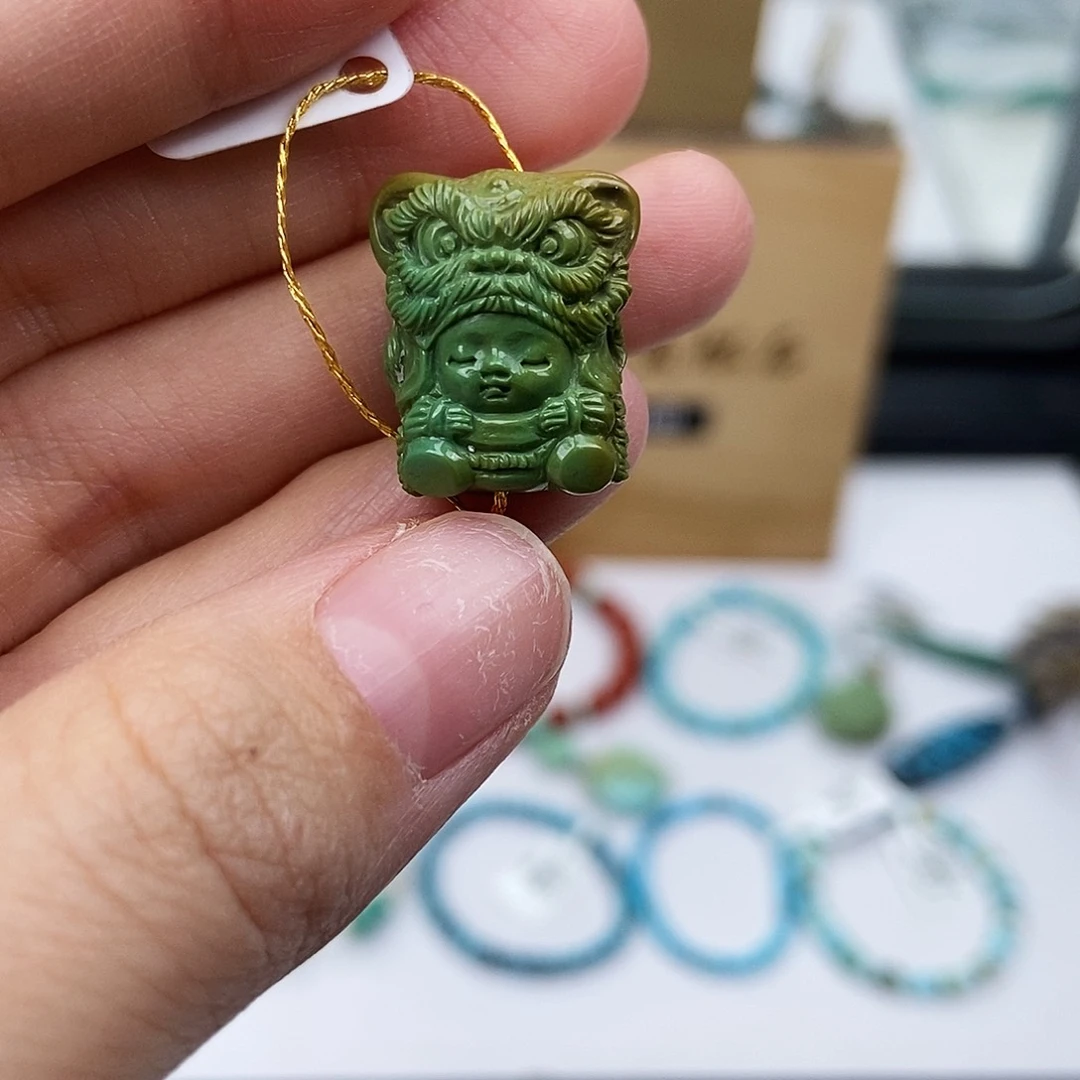 未镶嵌绿松石珠宝奇石