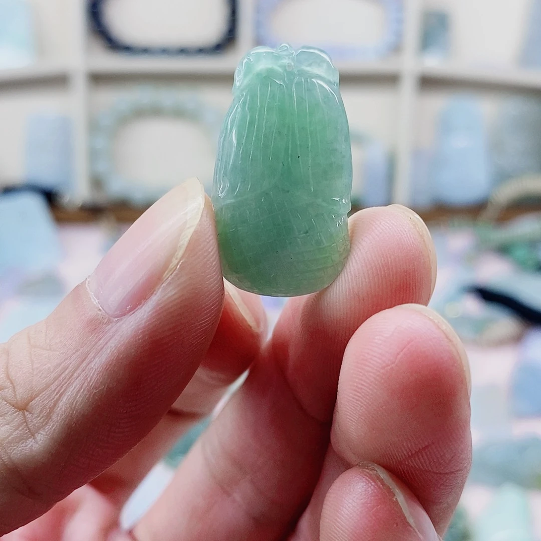 吊坠(不含链)未镶嵌翡翠天然