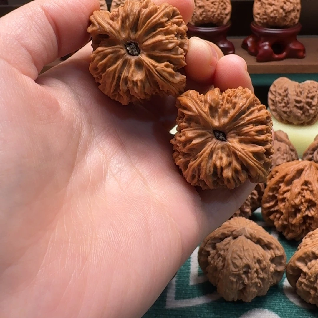 吊坠文玩核桃39丑疆