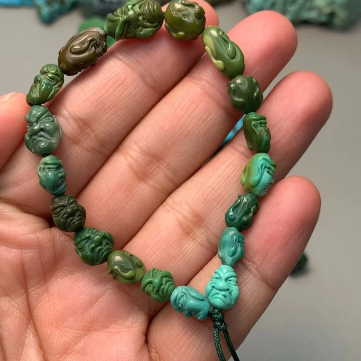 绿松石未镶嵌颈饰