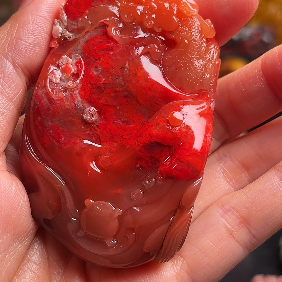 巴林石其他鸡血石手玩件