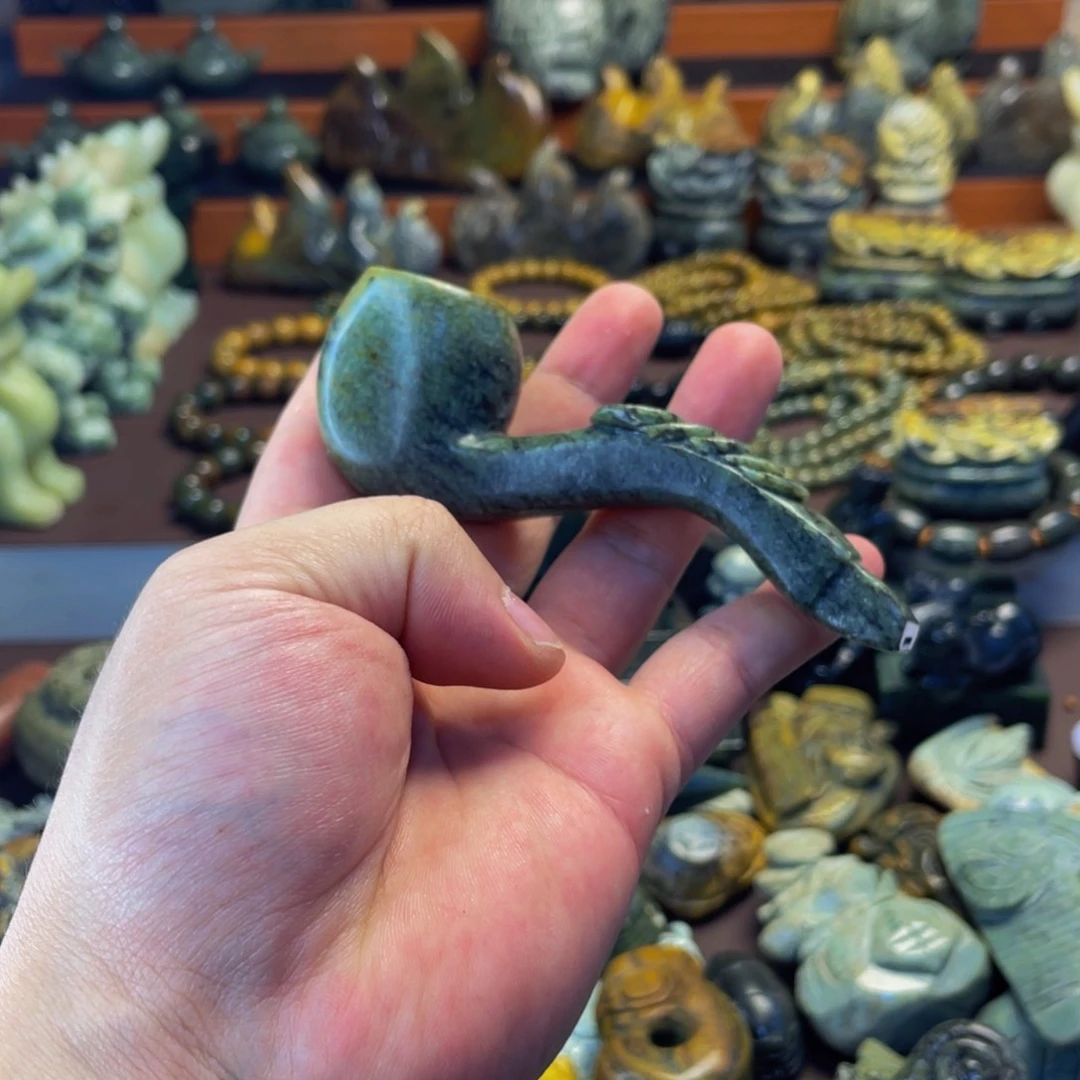 【闪购商品】未镶嵌岫岩河磨玉（透闪石质玉）挂件W***W