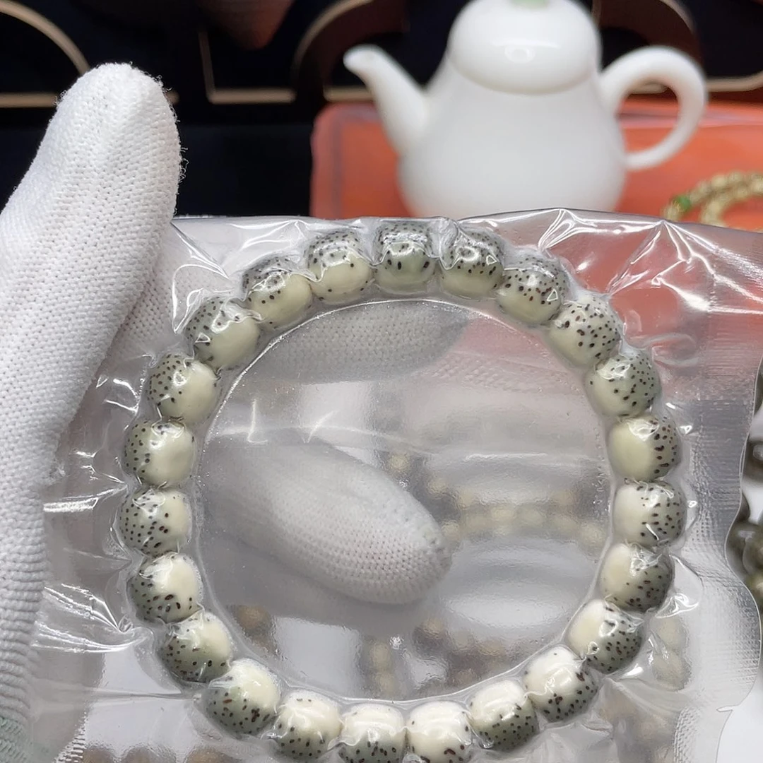 再***拜星月菩提吊坠36。10/9绿背河豚