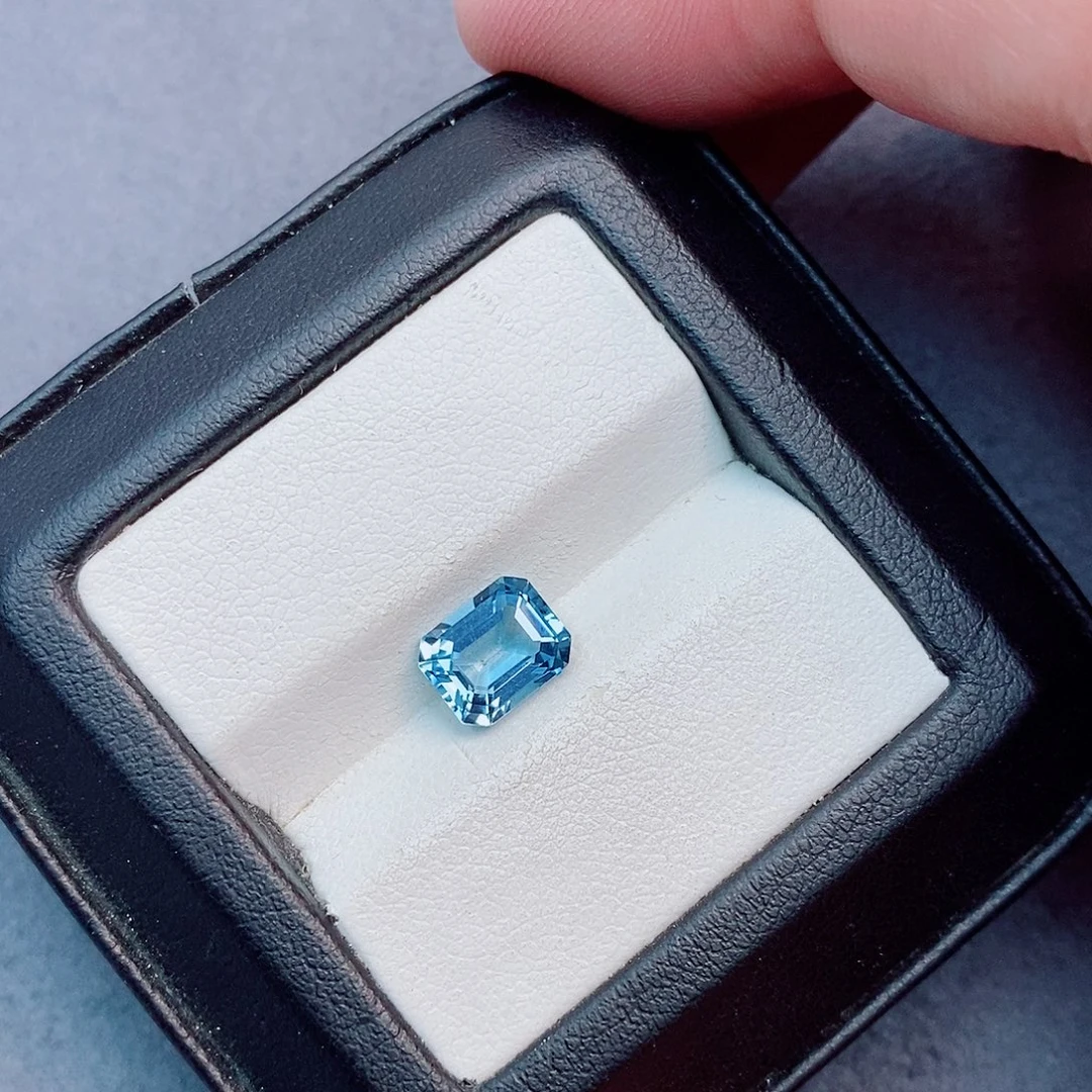 未镶嵌笔搁海蓝宝石1.685ct 圣玛利亚